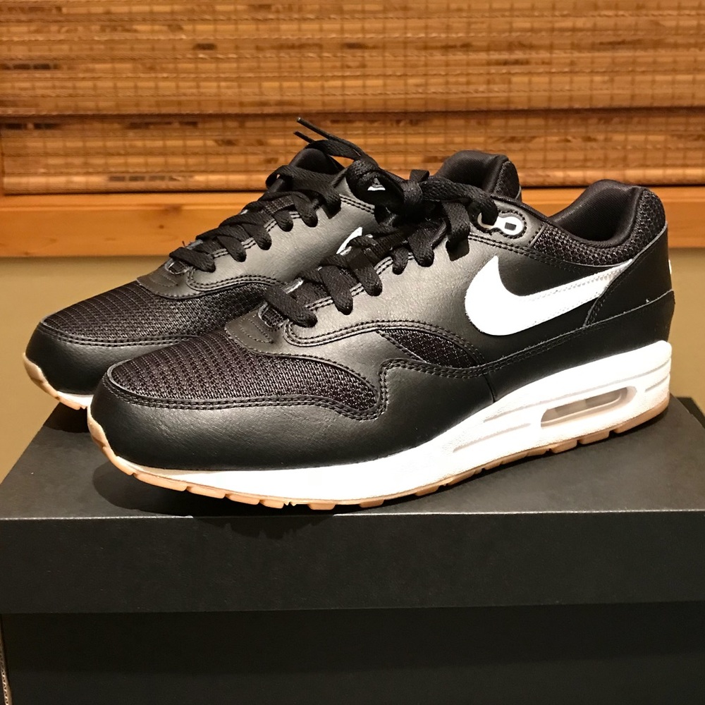 Nike Air Max 1 custom Black Gum bottoms